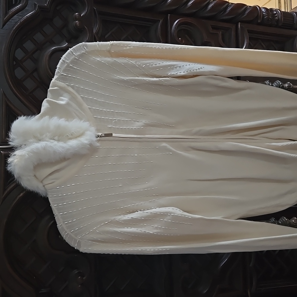 Womans Cache silk blend creamy white full zip beaded fur hood sweater EUC